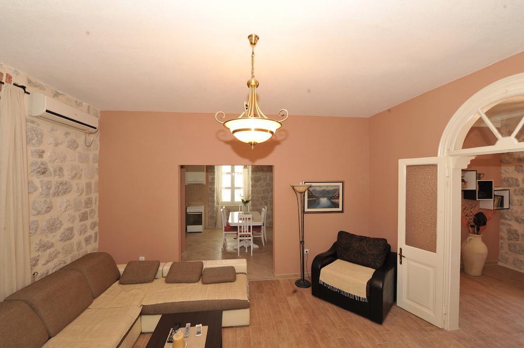 Apartments Marilu Kotor Quarto foto
